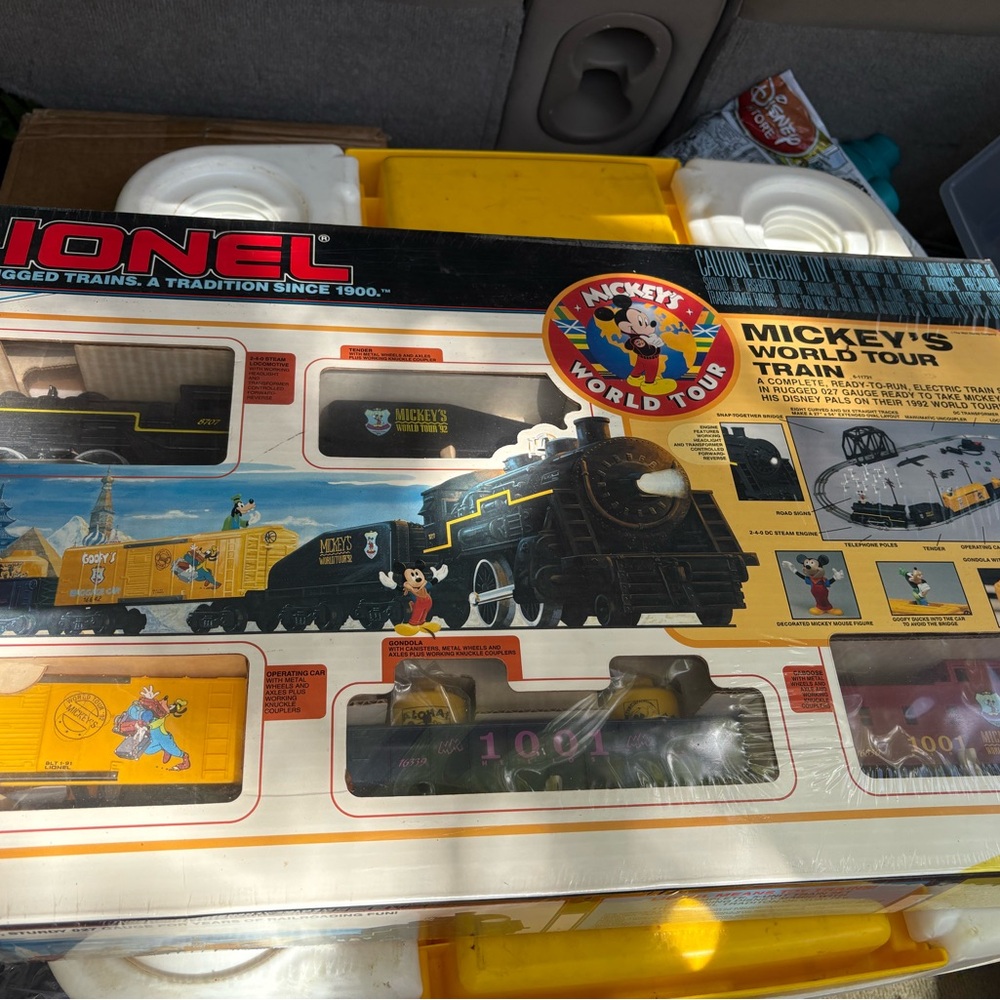 Lionel Mickey's World Tour Train Set - Black and Yellow